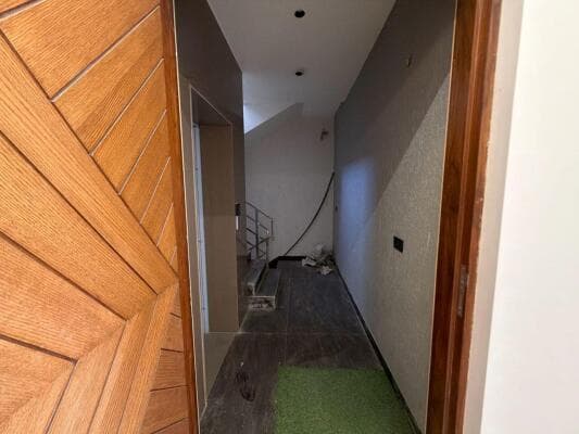 Luxury Builder floor In South City 2