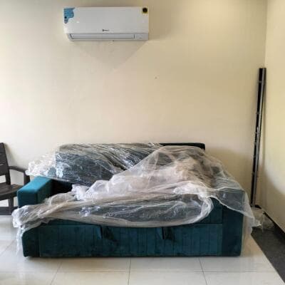 1 BHK Residential for Rent in DLF Phase 3, Gurgaon