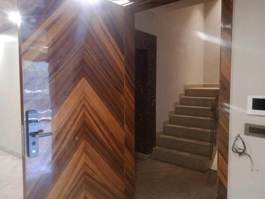 DLF Phase 4 Luxury Builder Floors
