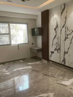 Ultra Luxury Builder Floor