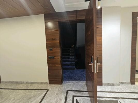DLF Luxury Builder Floors