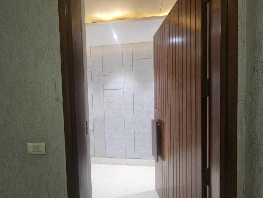 DLF Phase 1 Ultra Luxury Builder Floors