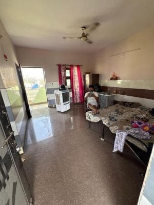 1 BHK Residential for Rent in Sector 10A, Gurgaon