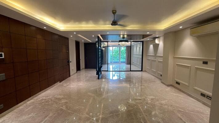 4 BHK Residential for Rent in DLF Phase 1, Gurgaon