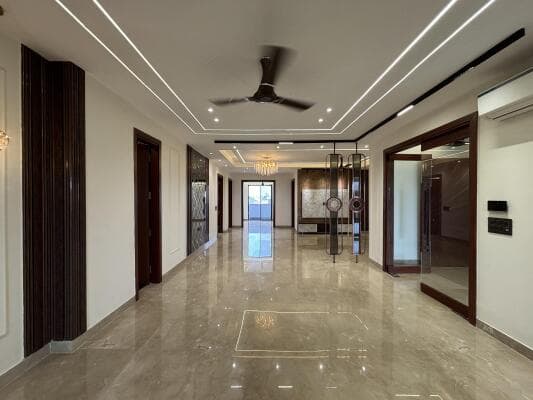 Semi-Furnished 4 BHK Residential for Sale in Sector 57, Gurgaon