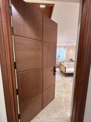 Semi-Furnished 4 BHK Residential for Sale in Malibu Town, Gurgaon