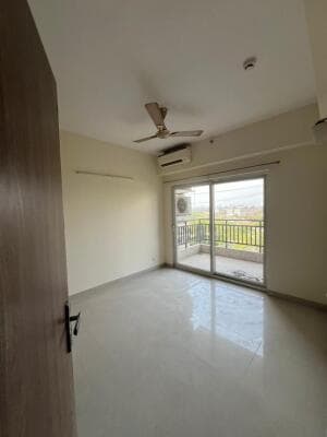 Adani M2K Oyster Grande