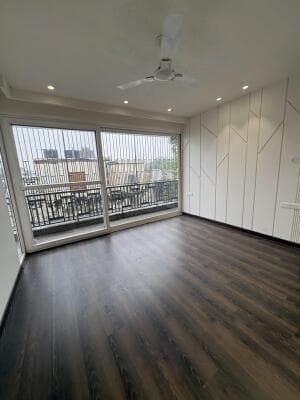DLF Phase 1 Ultra Luxury Builder Floors